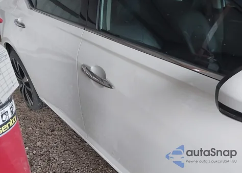 2020 Nissan Altima Platinum Intelligent Awd z USA, uszkodzony, nr VIN 1N4BL4FW1LC151330